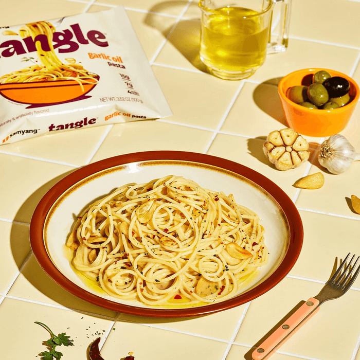 Samyang Tangle Garlic Oil Flavor Pasta