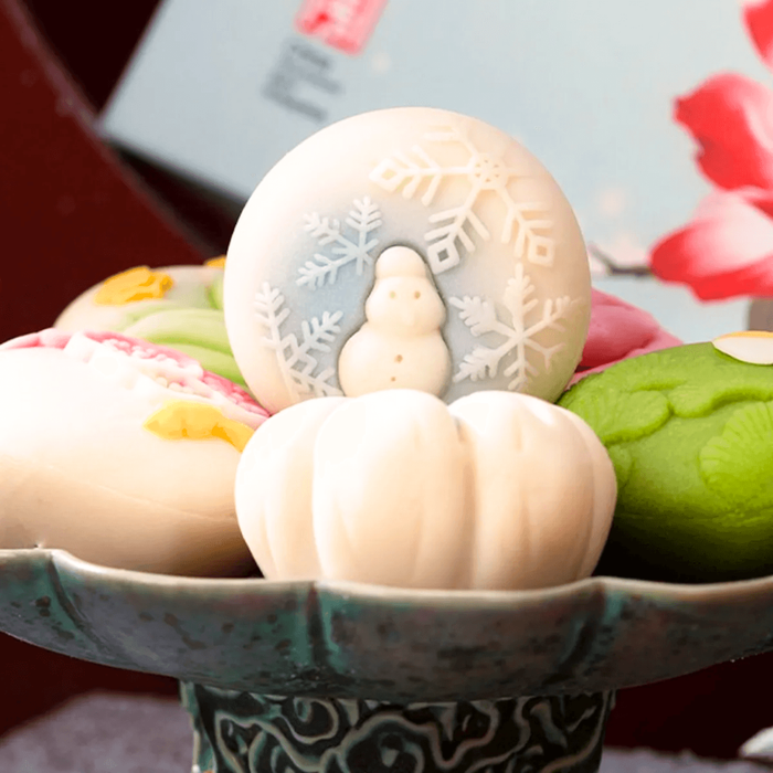 Dao Xiang Cun Winter Scenery Mooncake Mid Autumn Gift Box, 6pc 10.06oz