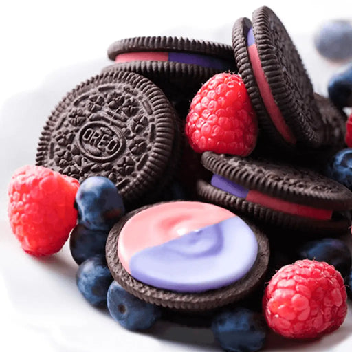 Oreo Raspberry & Blueberry Cream Filled Chocolate Cookies Oreo